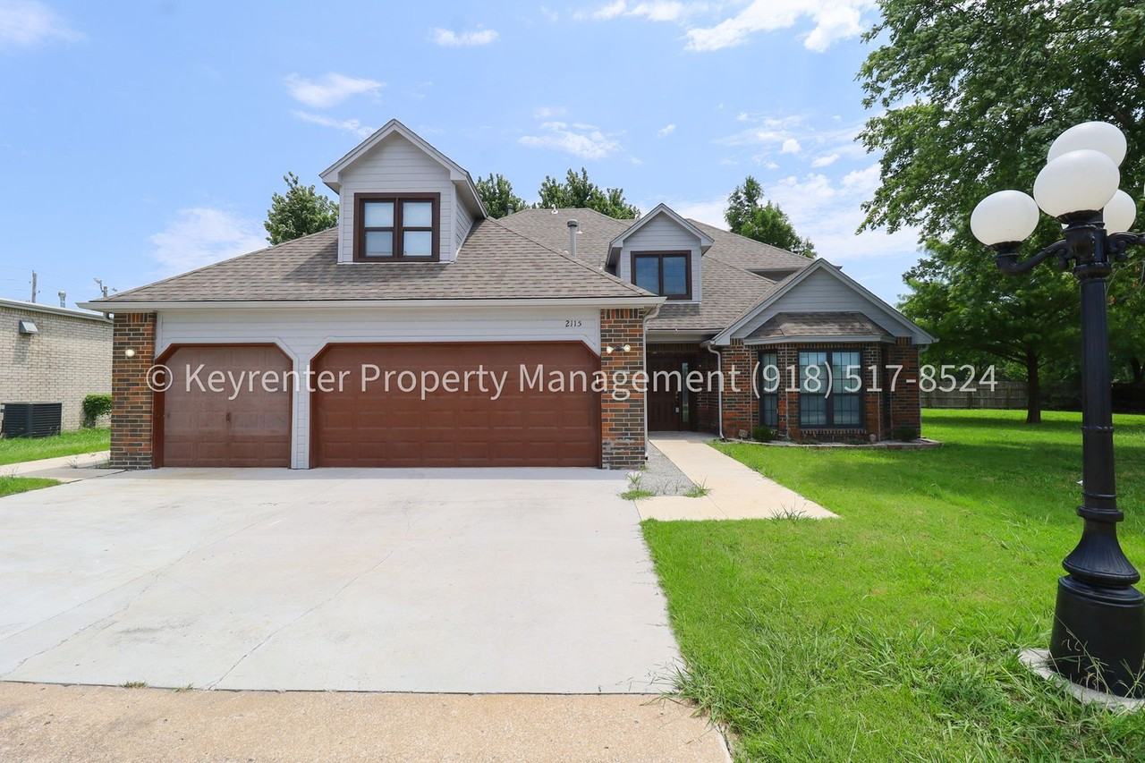 2115 S 130th East Ave - Photo 2 of 50