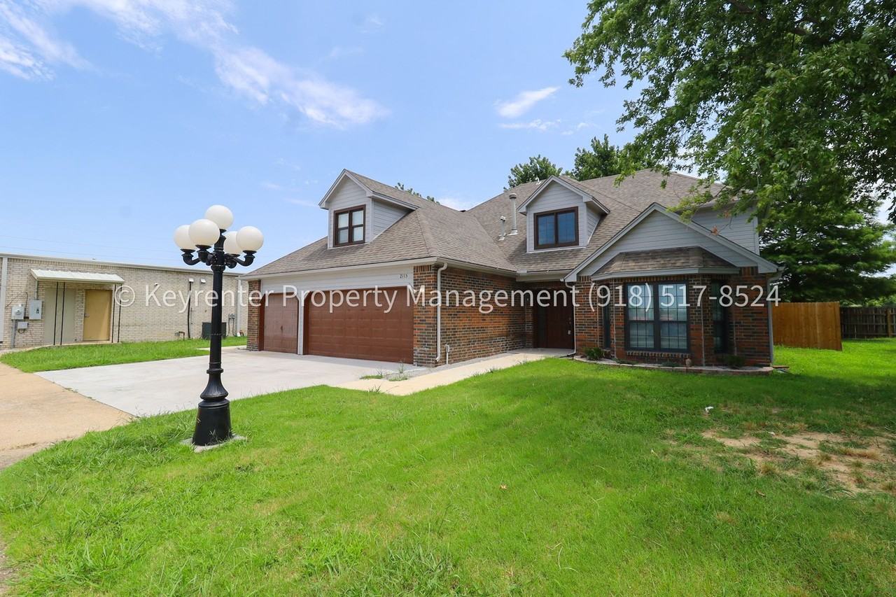 2115 S 130th East Ave - Photo 3 of 50
