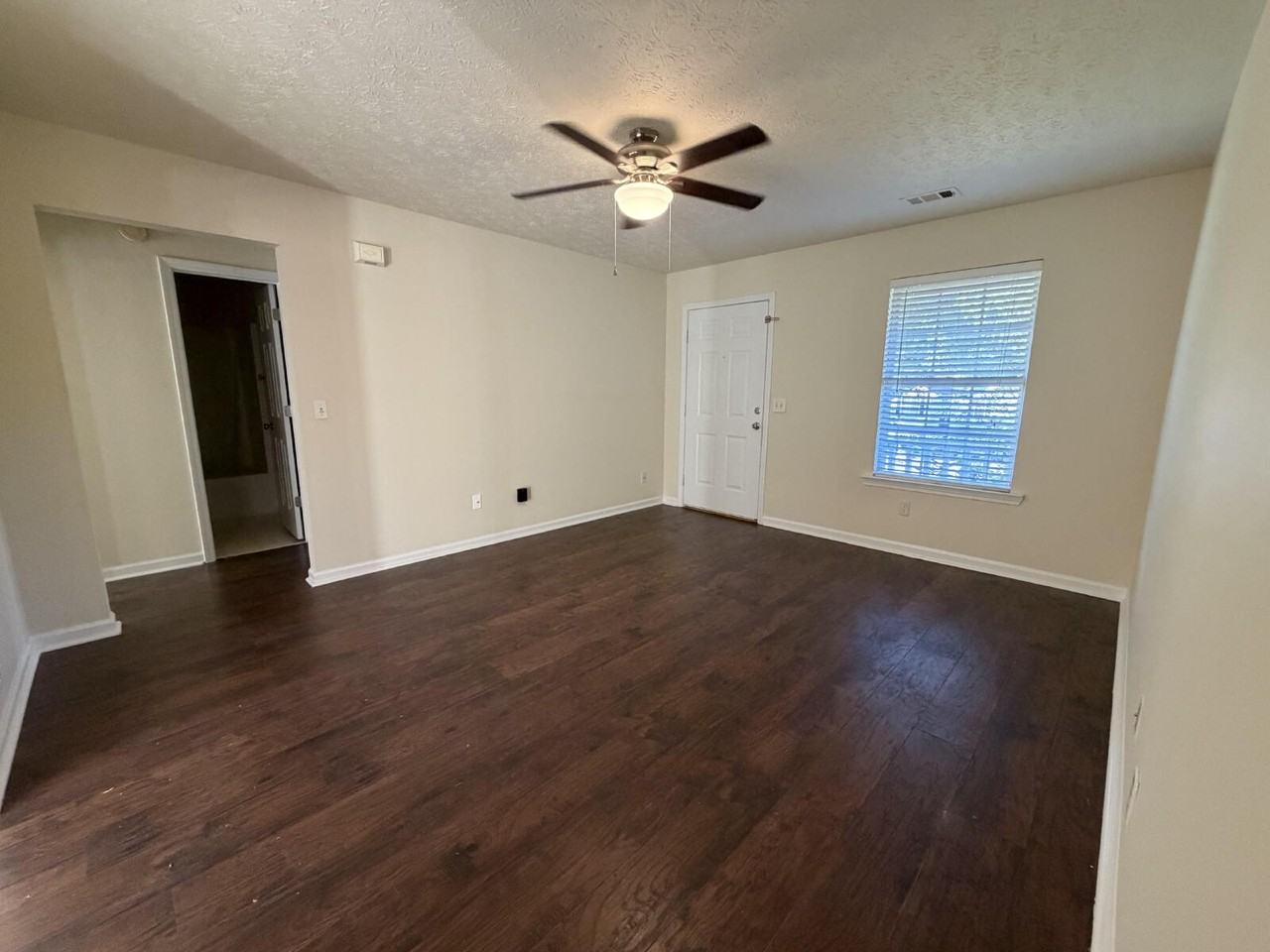 5675 Cottage Ln - Photo 4 of 11