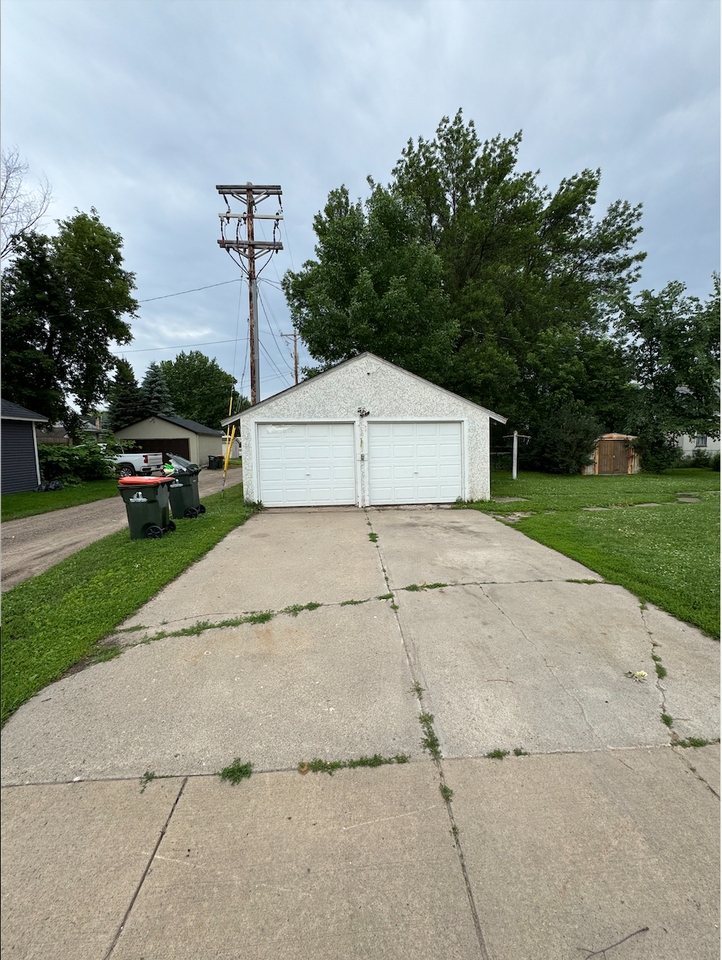 1424 Norwood St - Photo 6 of 7