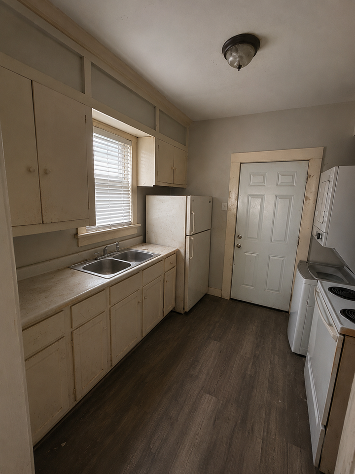 3808 Northview Dr - Photo 2 of 8