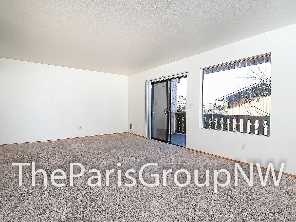 2106 S 107th St - Photo 5 of 24