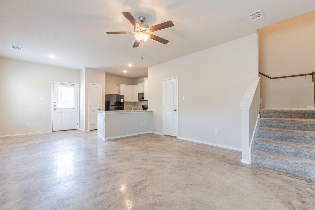8723 Key Windy Way Unit 1 - Photo 5 of 30