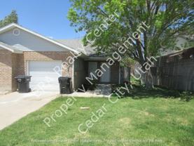 527 E 2015 N - Photo 1 of 1