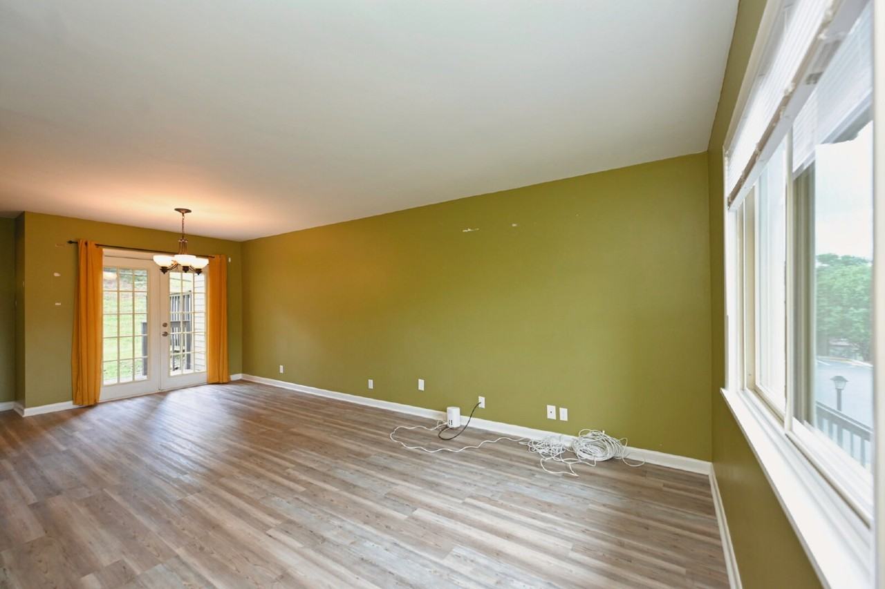215 Summit Ridge Dr - Photo 6 of 50