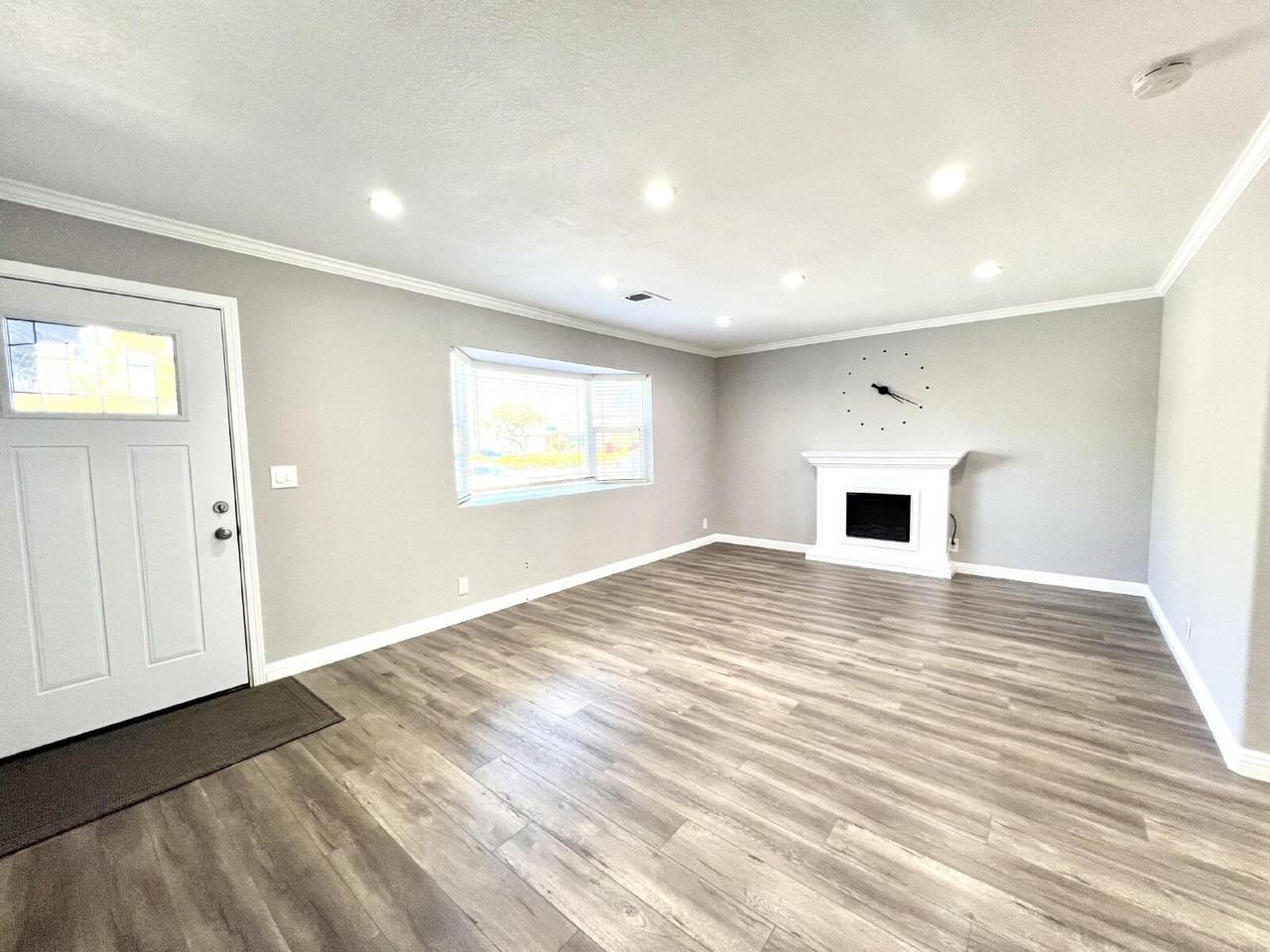 3197 Bourgeois Way - Photo 6 of 49