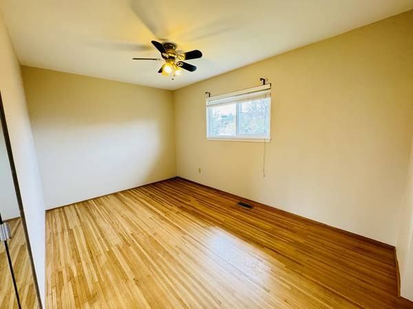 8400 Fairhurst Road - Photo 8