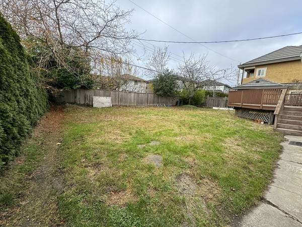 8400 Fairhurst Road - Photo 16