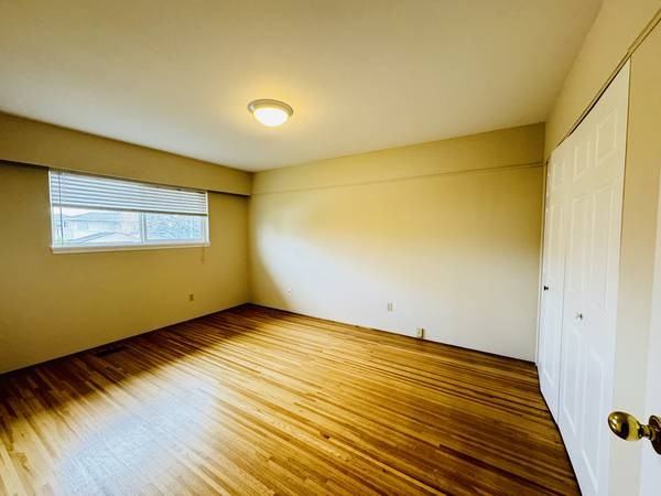 8400 Fairhurst Road - Photo 9
