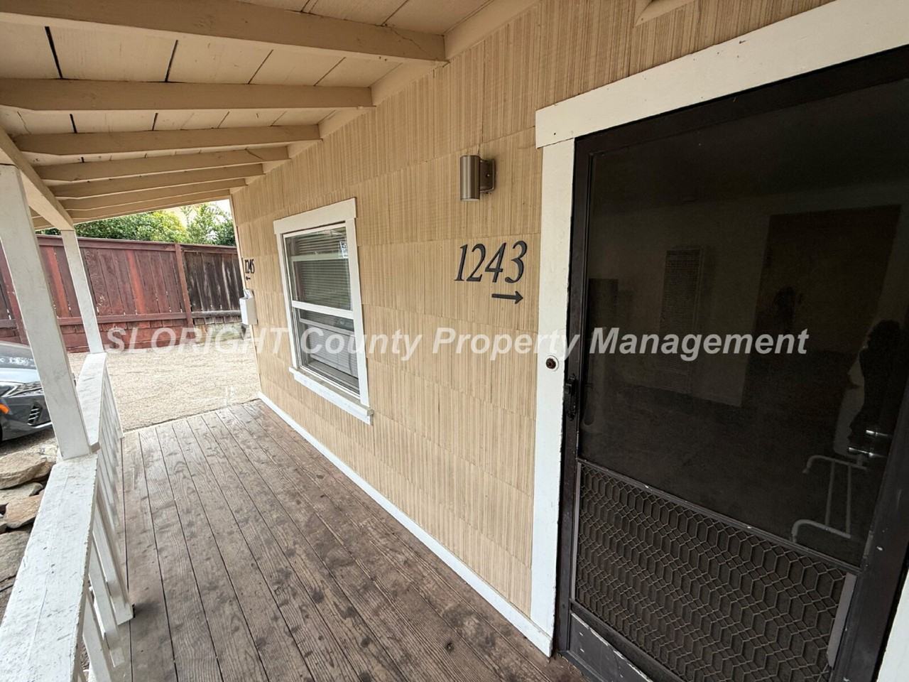 1243 Bond St #1243BONDST - Photo 3 of 18