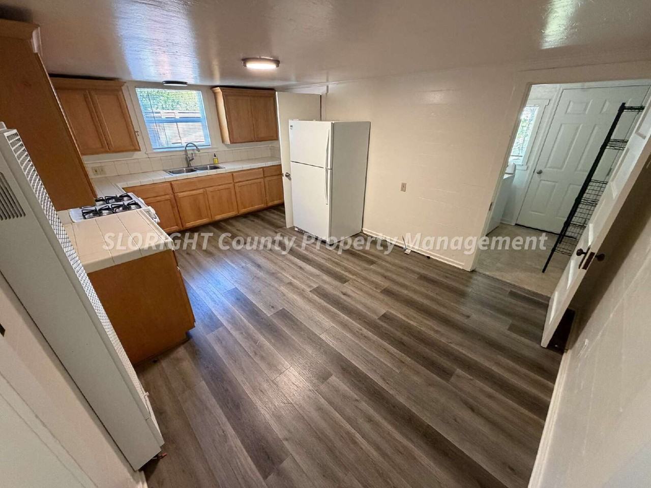 1243 Bond St #1243BONDST - Photo 5 of 18