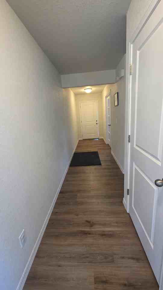 8543 Handey Ct - Photo 3 of 30
