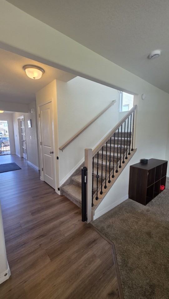 8543 Handey Ct - Photo 5 of 30