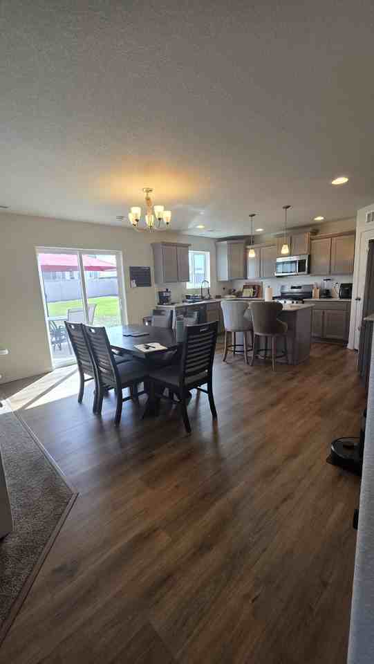 8543 Handey Ct - Photo 7 of 30