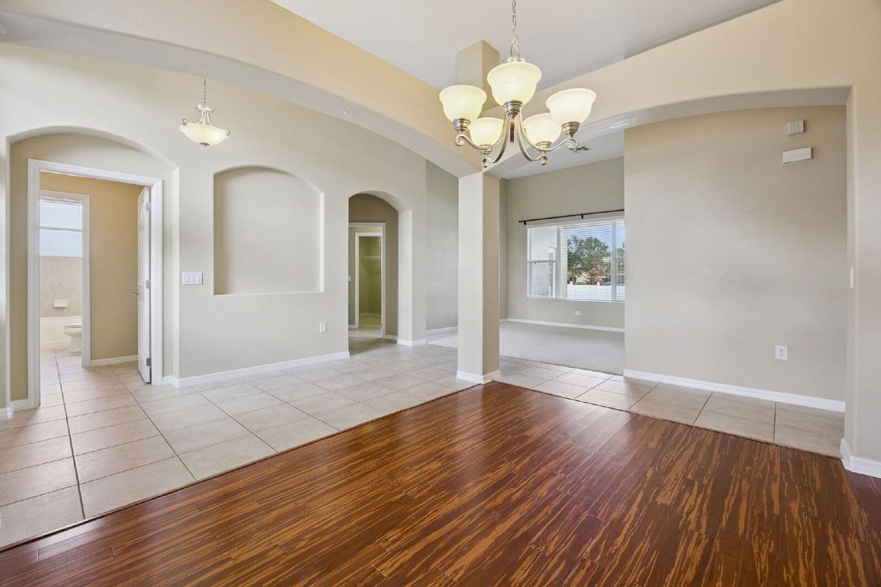 4576 Barbados Loop - Photo 5 of 30