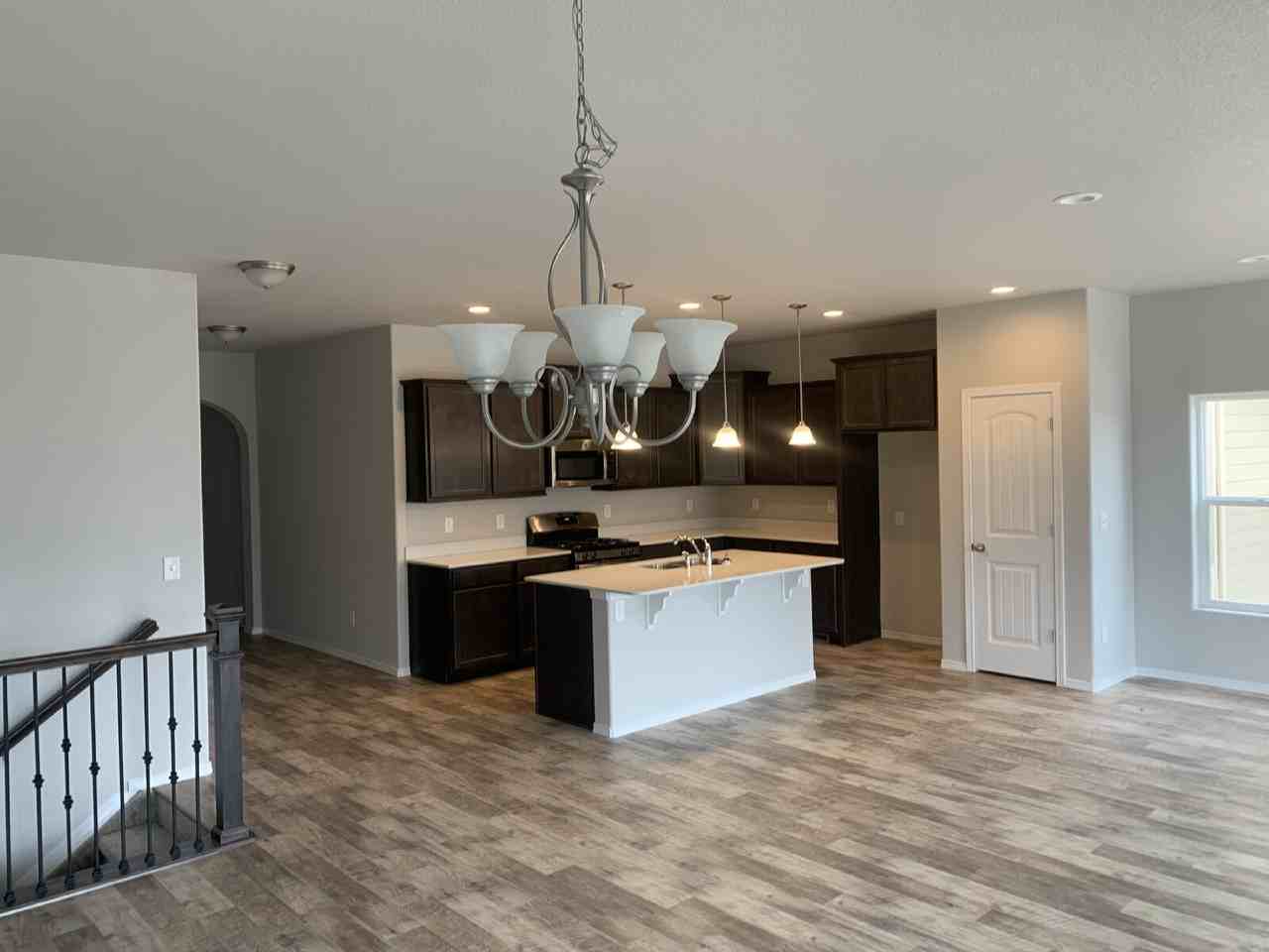6236 Ashmore Ln - Photo 3 of 16