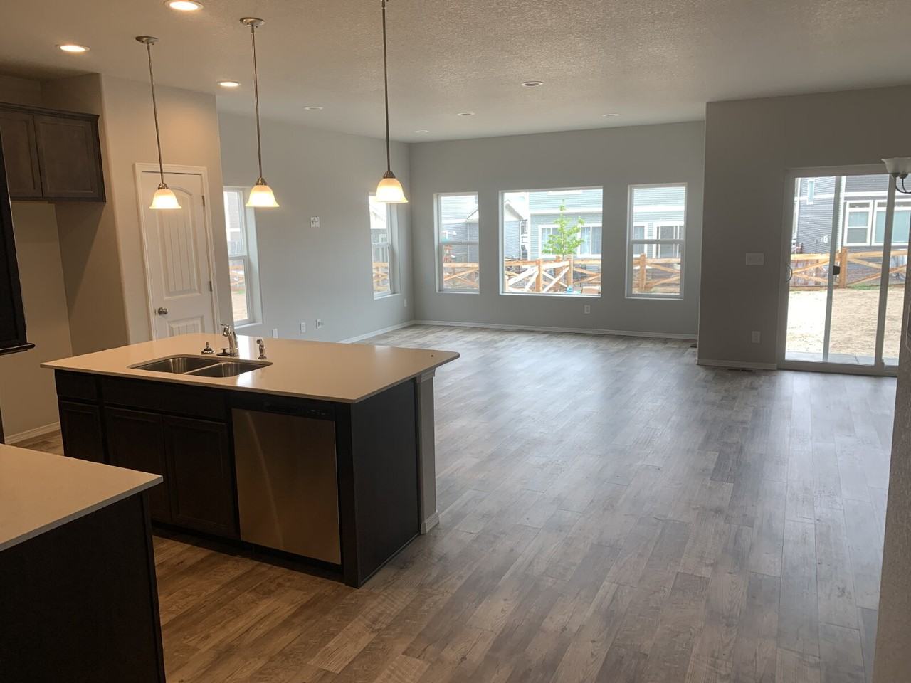 6236 Ashmore Ln - Photo 4 of 16