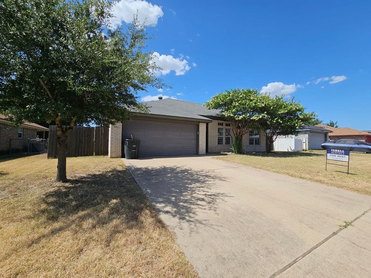 4211 Breckenridge Dr - Photo 2 of 20