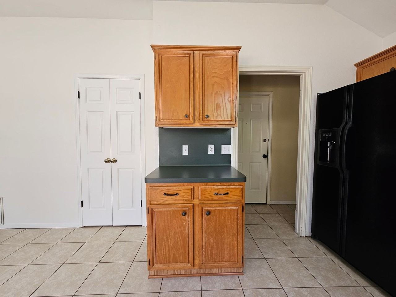 4211 Breckenridge Dr - Photo 5 of 20