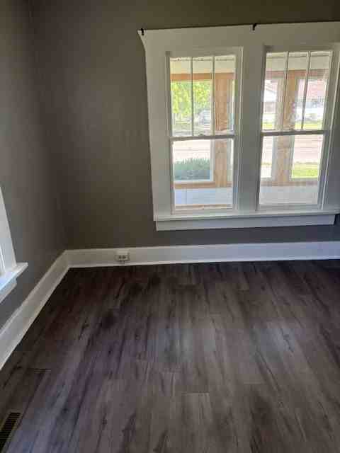 621 Royal Heights Rd #NA - Photo 5 of 13