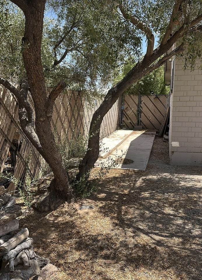 644 E Manor Dr #NA - Photo 4 of 18
