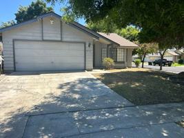 featured image of 4927 W Hemlock Ave