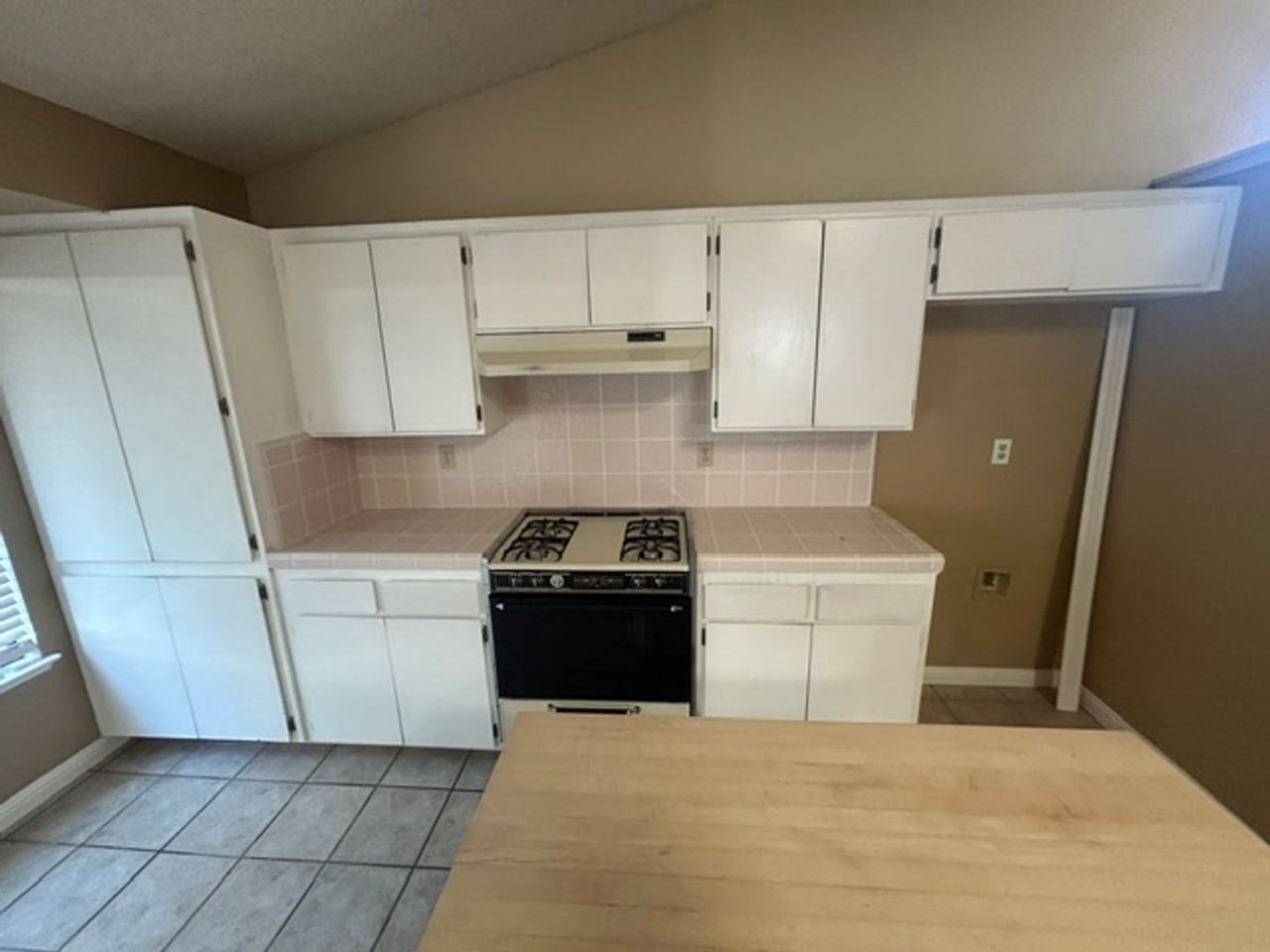 4927 W Hemlock Ave - Photo 5 of 23