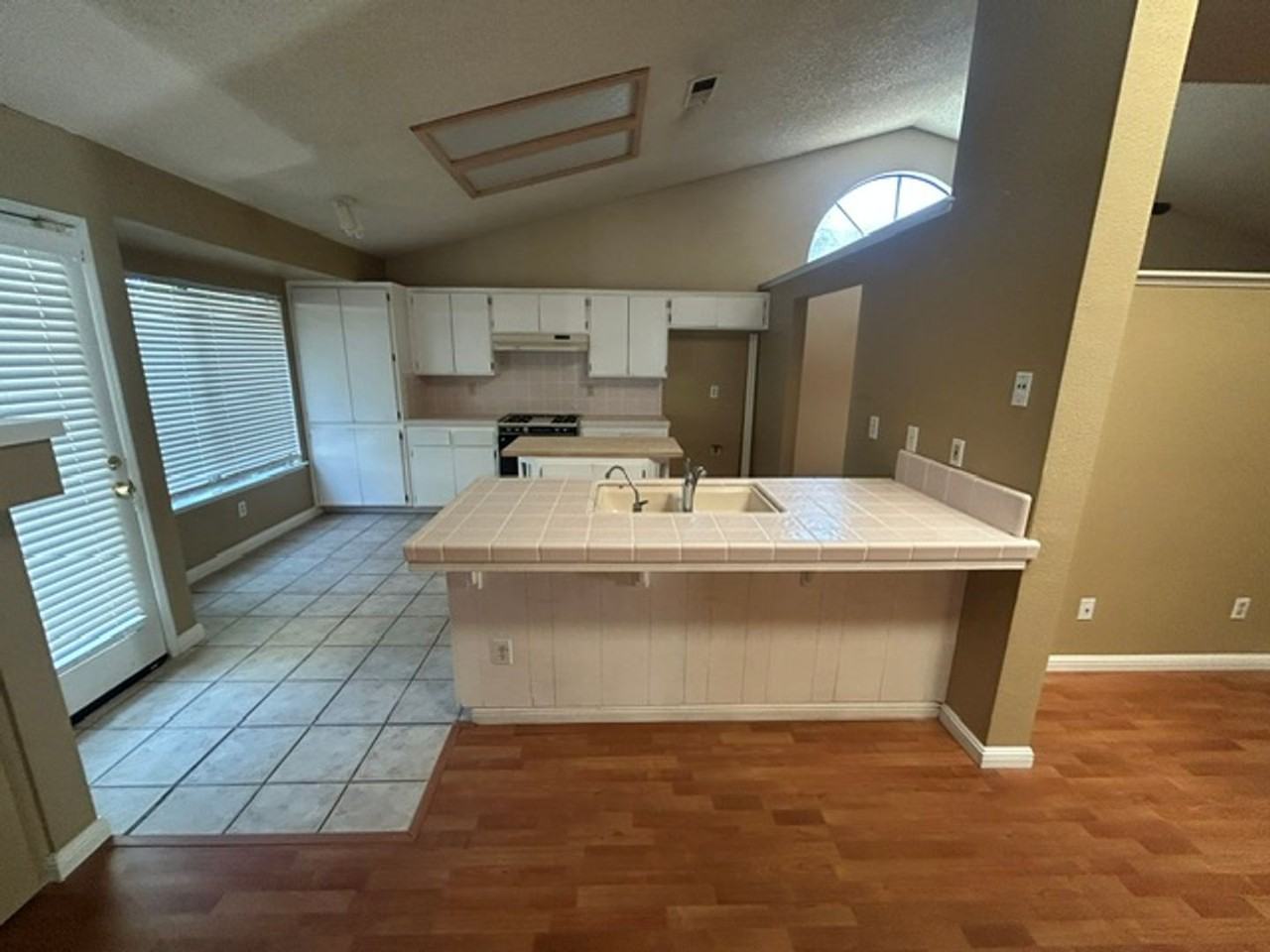 4927 W Hemlock Ave - Photo 7 of 23