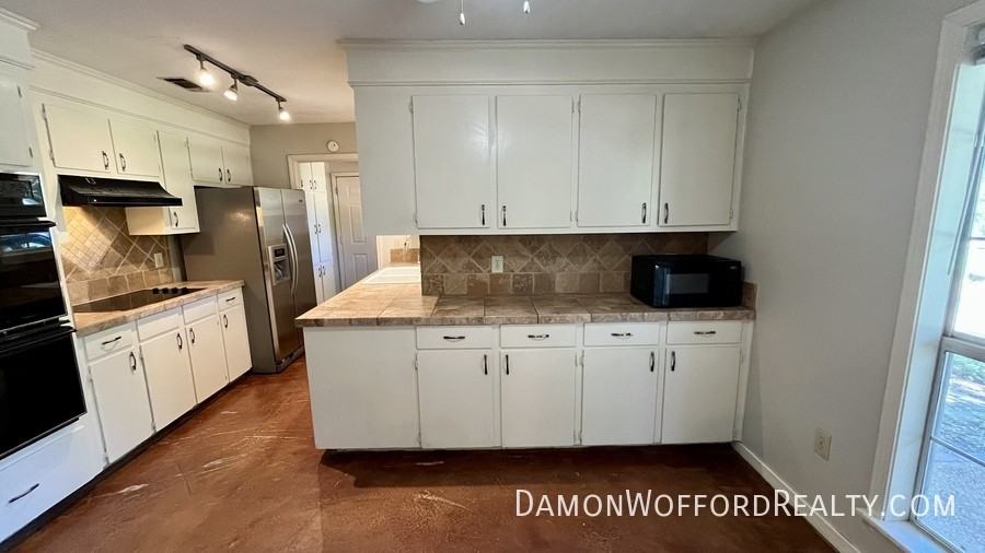308 Woodrun Dr - Photo 3 of 26