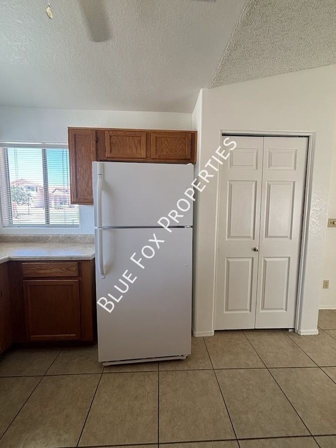 3472 W Sky Ridge Loop - Photo 5 of 25