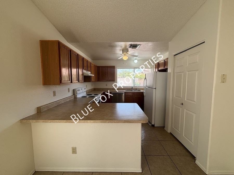 3472 W Sky Ridge Loop - Photo 6 of 25