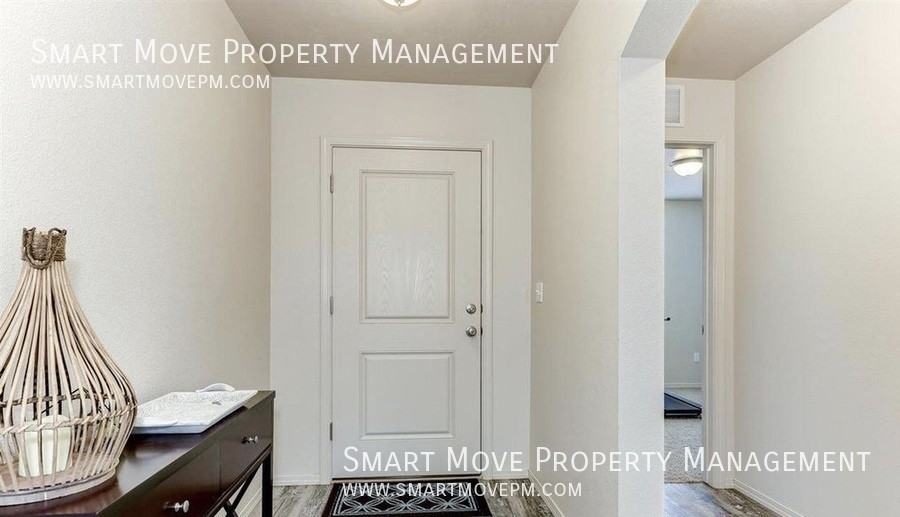 5444 S Pepperridge Way - Photo 5 of 31