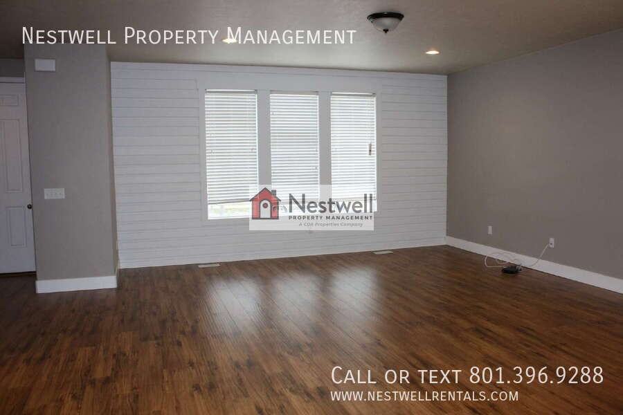 4677 W Firmont Dr - Photo 7 of 36