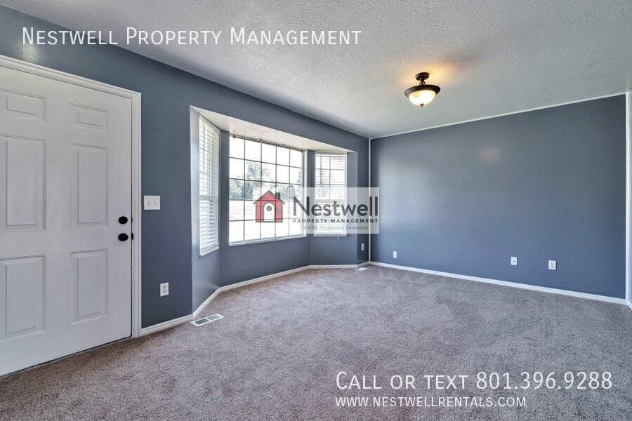 220 W 90 N - Photo 7 of 19