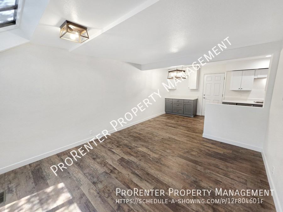 975 E Essex Court Way #3 - Photo 6 of 28