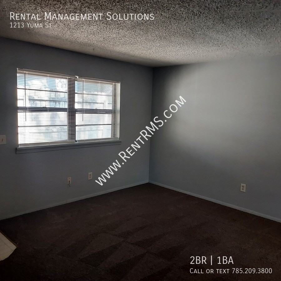 1213 Yuma St - Photo 7 of 23