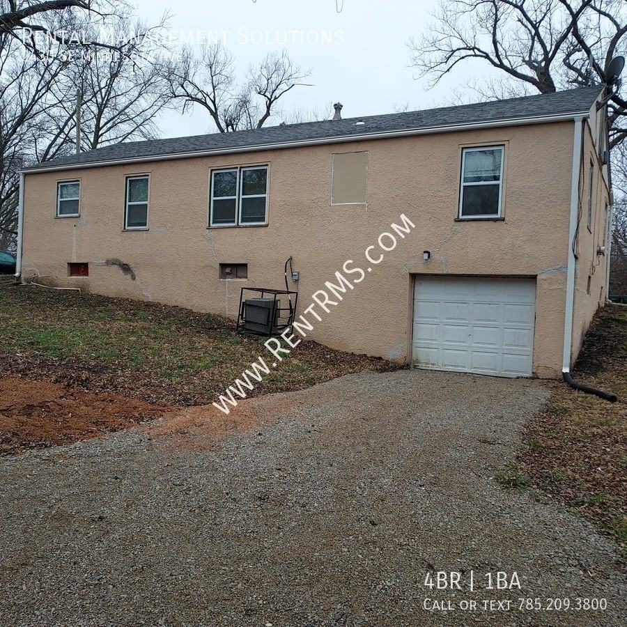 2430 Se Minnesota Ave - Photo 3 of 31