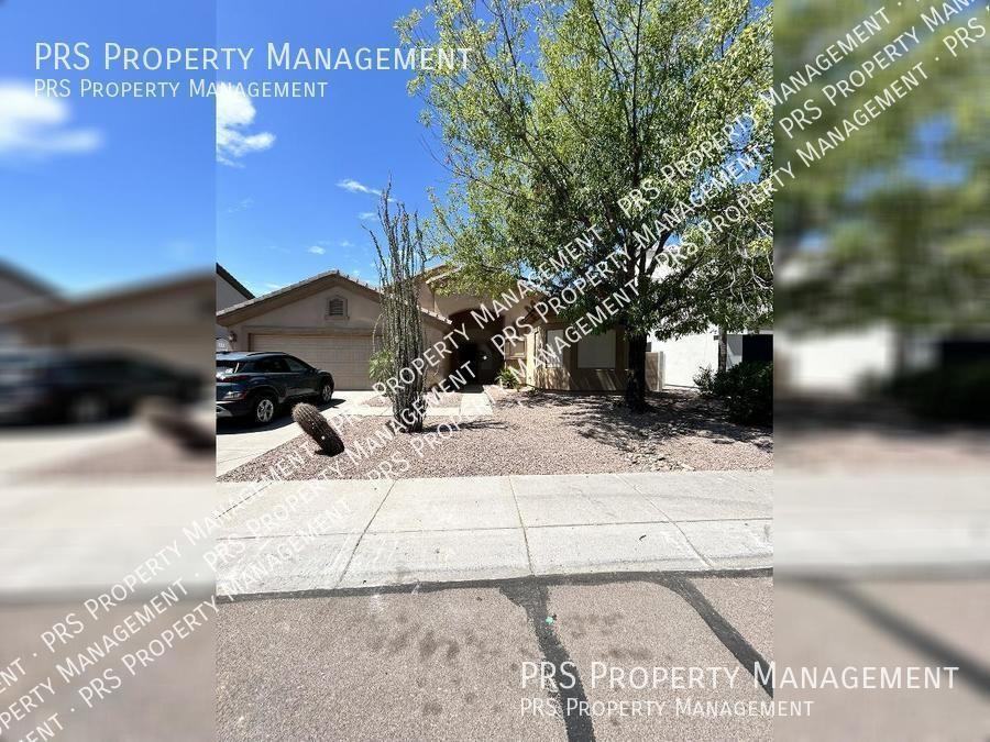 8003 W Clara Ln - Photo 2 of 45