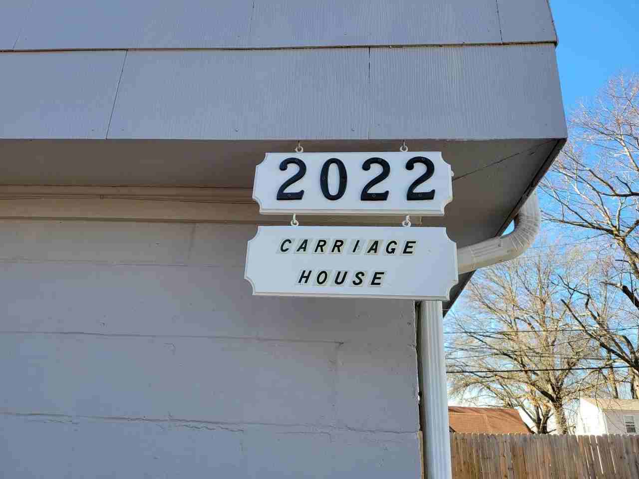 2022 S Hedges Ave #B - Photo 5 of 10