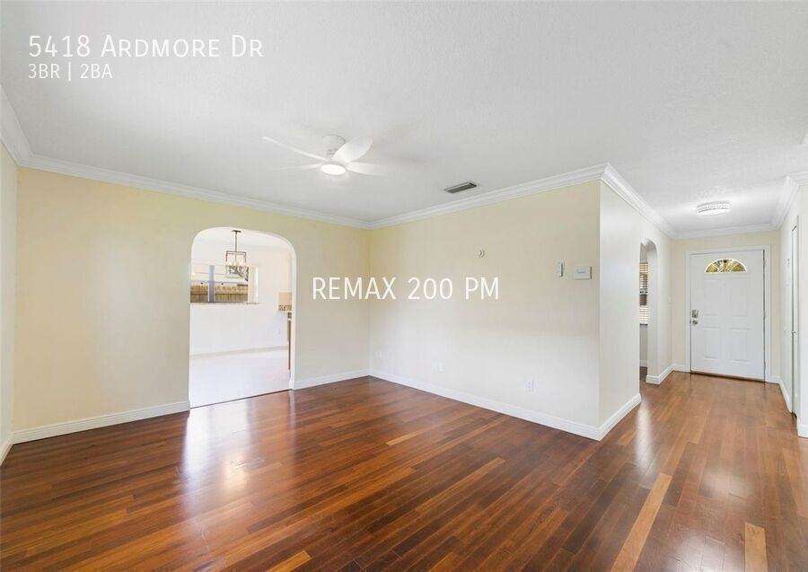 5418 Ardmore Dr - Photo 3 of 17