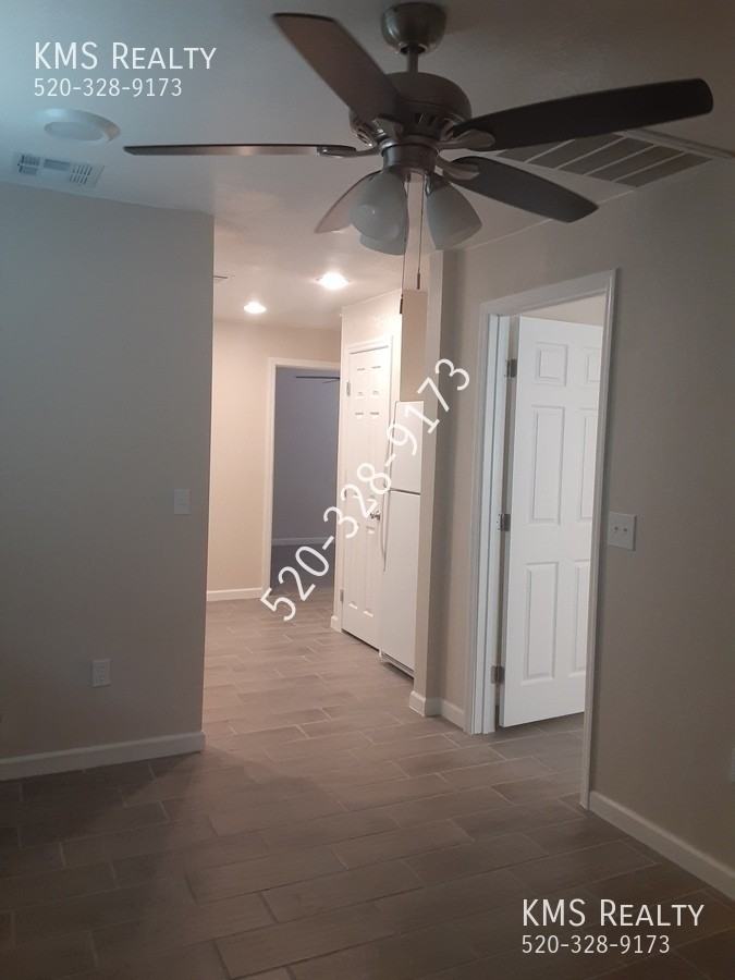 2447 N Santa Rita Ave - Photo 4 of 16