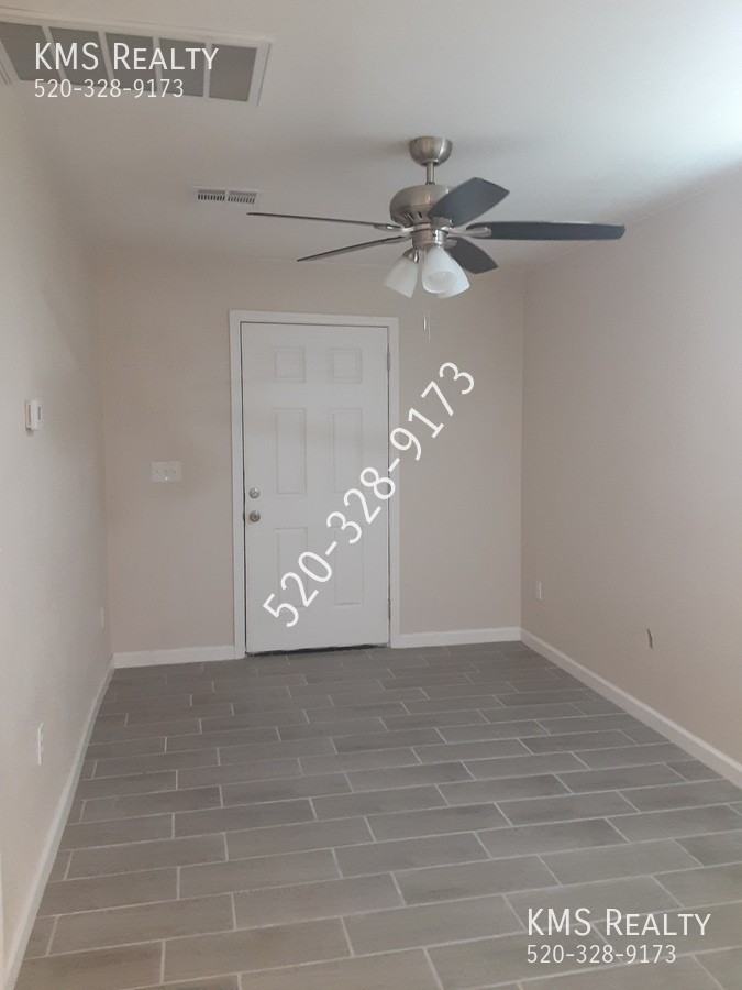 2447 N Santa Rita Ave - Photo 7 of 16