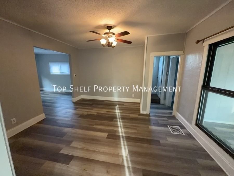 1215 Guthrie Ave - Photo 2 of 15