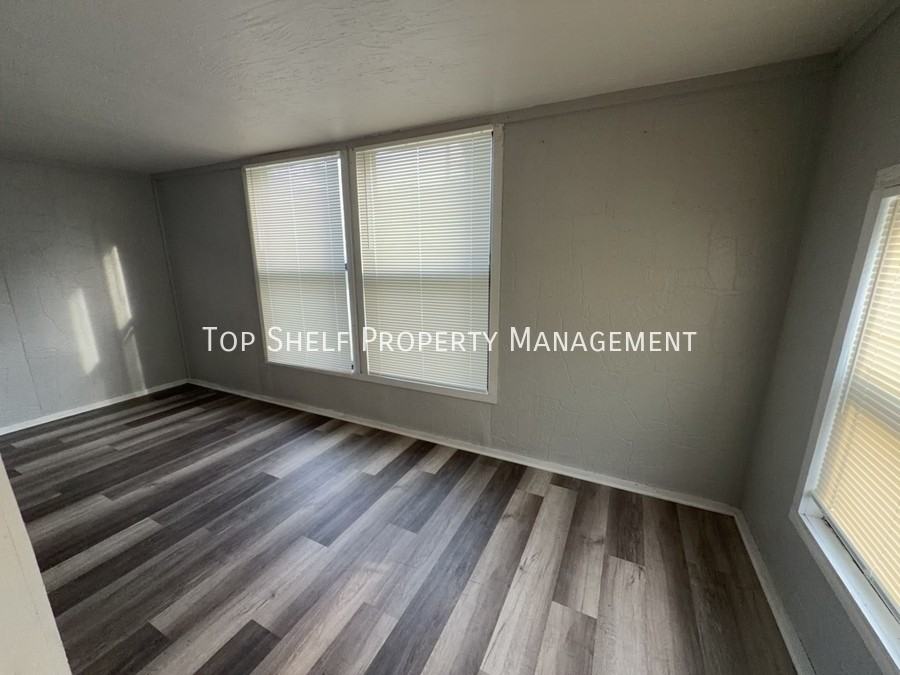1215 Guthrie Ave - Photo 7 of 15