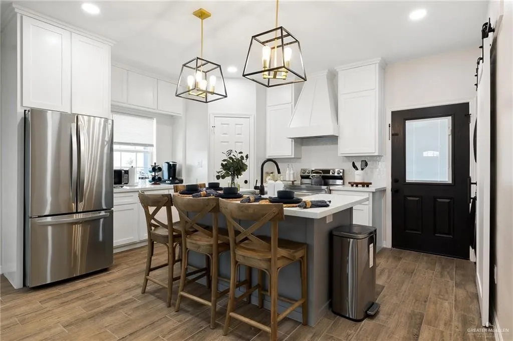 Sandpiper Ave #2 - Photo 4 of 13