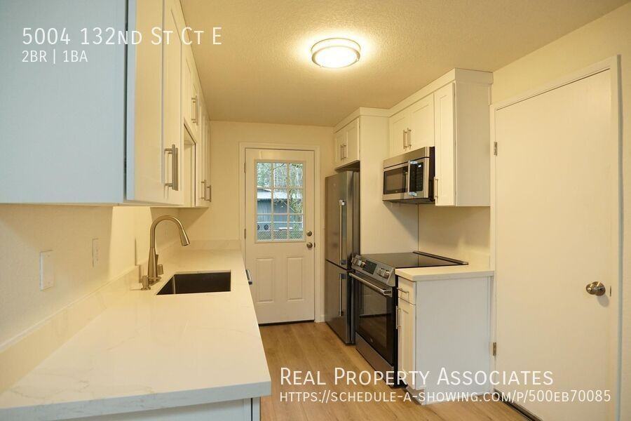 5004 132nd Street Ct E - Photo 3 of 16