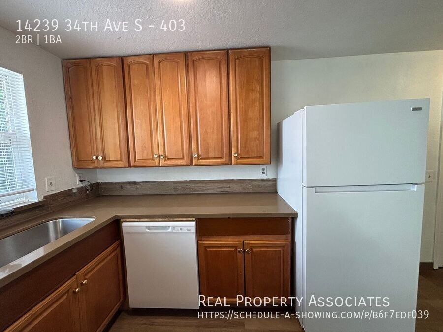 14239 34th Ave S #403 - Photo 5 of 15