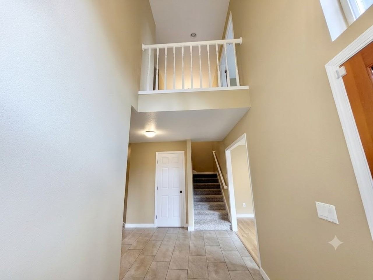 17147 Warren Ct - Photo 4 of 44