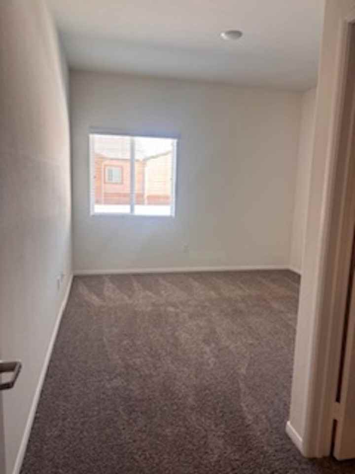 498 Treshill Rd - Photo 6 of 16