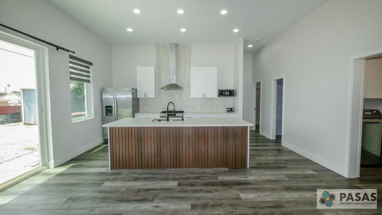 5535 Potomac St #5539 - Photo 5 of 40